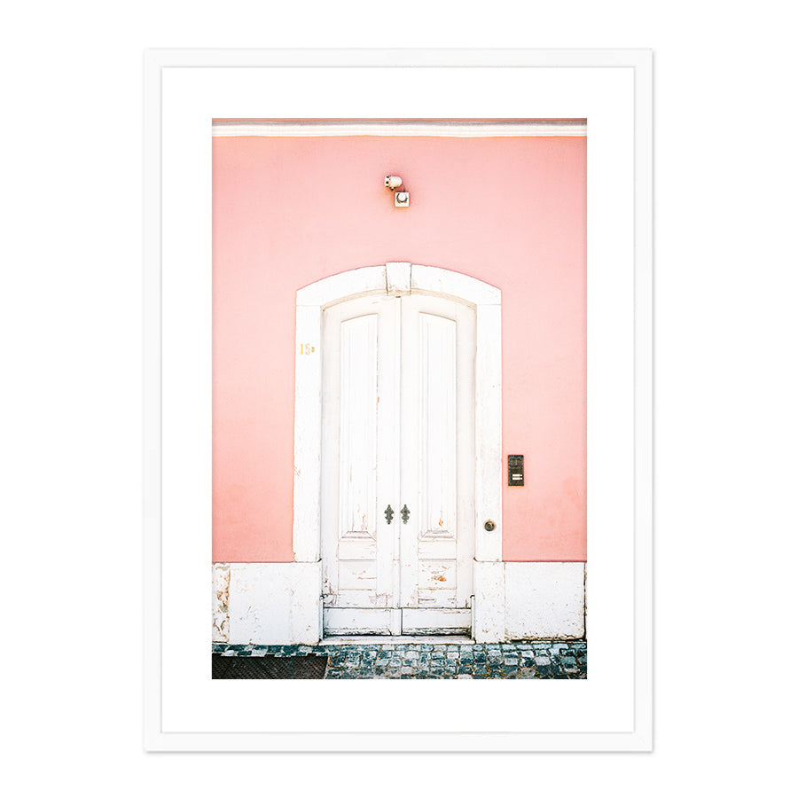 The White Door Lisbon by Raisa	Zwart