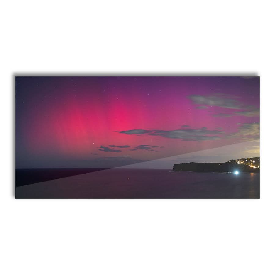 Aurora at Avoca by Stuart McAndrew
