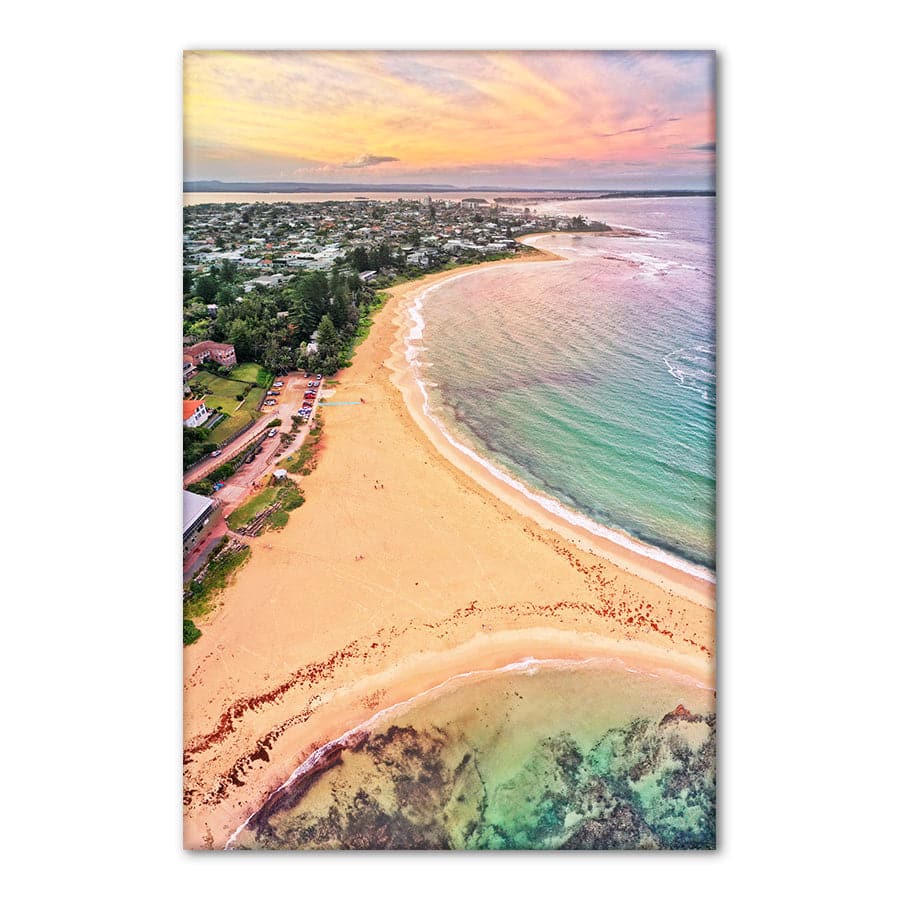 Sunset Moods at Toowoon Bay by Beata Young