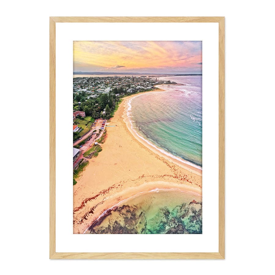 Sunset Moods at Toowoon Bay by Beata Young